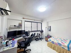Blk 834 Hougang Central (Hougang), HDB Executive #568550361